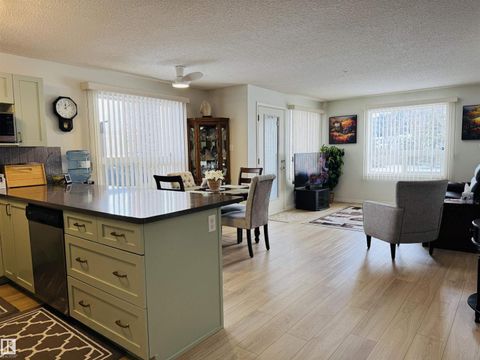 #107 1520 HAMMOND GA NW Edmonton AB T6M0J4