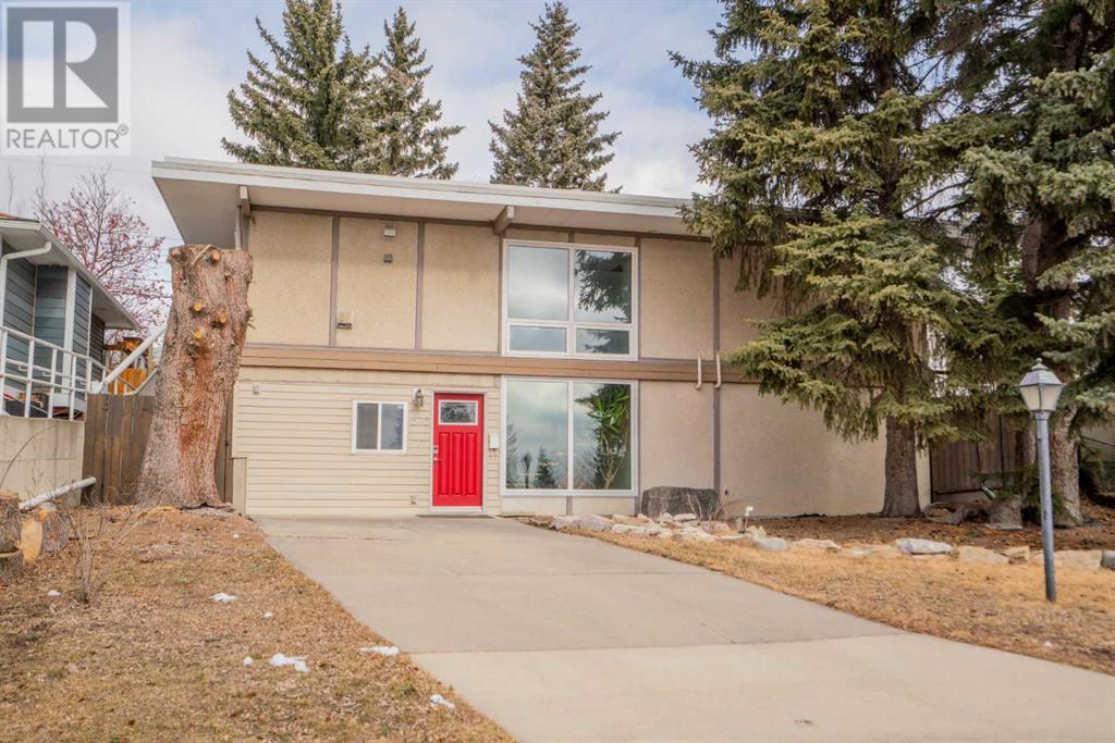 616 Hunterston Bay NW