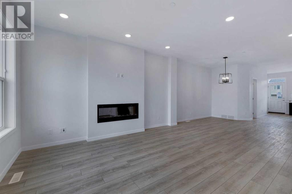 40 Herron Walk NE