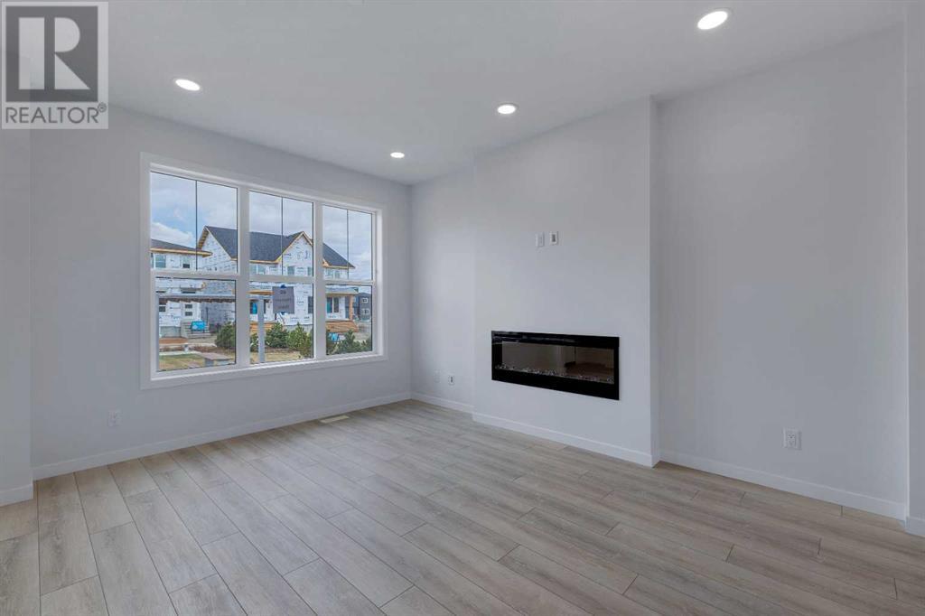 40 Herron Walk NE