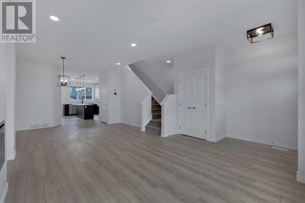 40 Herron Walk NE