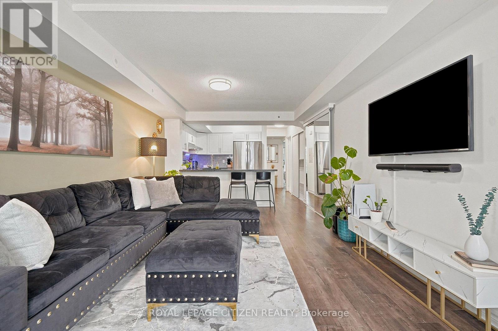 2048 - 75 GEORGE APPLETON WAY