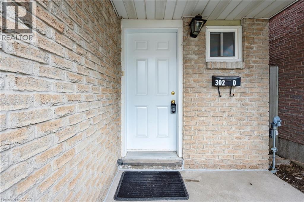 302 BLUEVALE Street N Unit# D