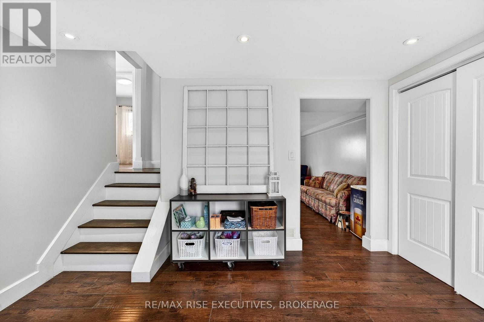 2883 BUR BROOK ROAD W