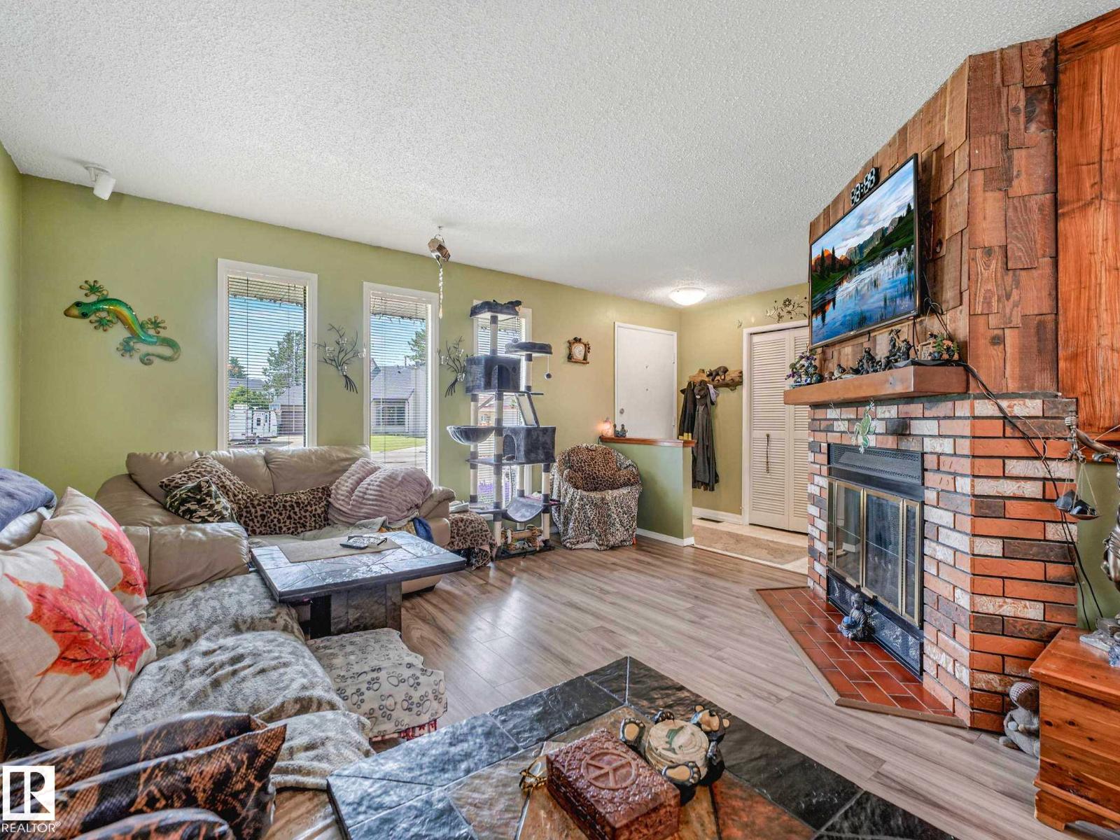11514 138 AV NW