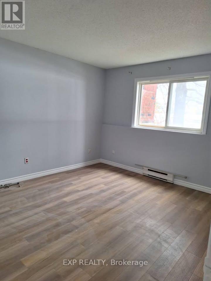 15 - 268 LORRY GREENBERG DRIVE