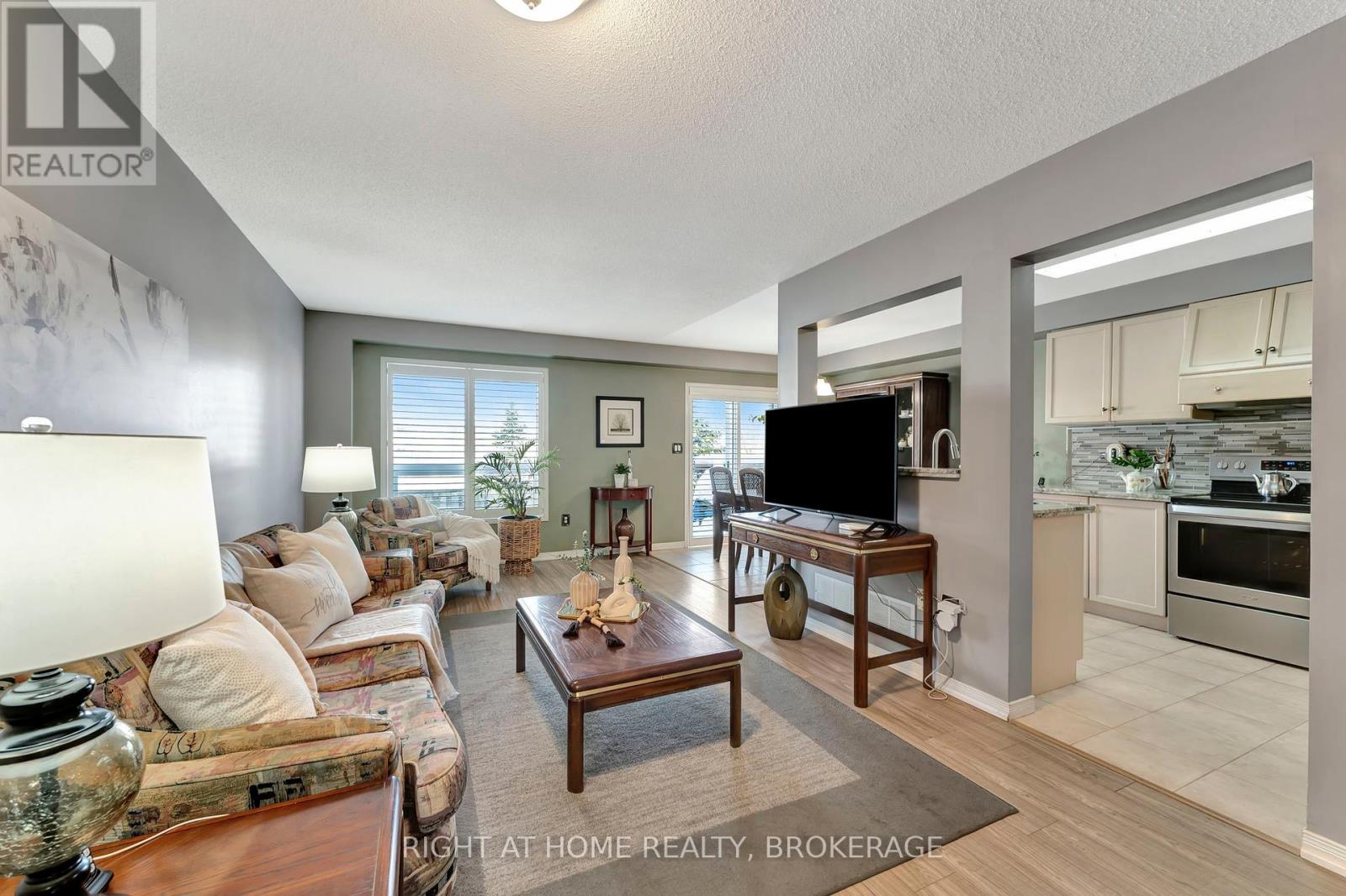 33 - 485 GREEN ROAD