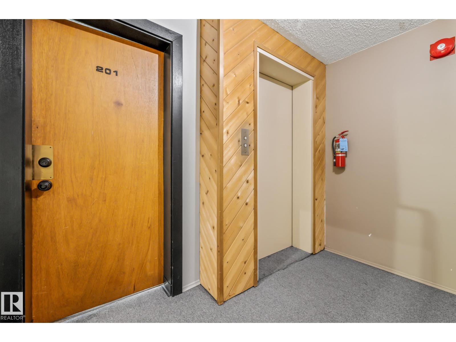 #201 10743 107 ST NW