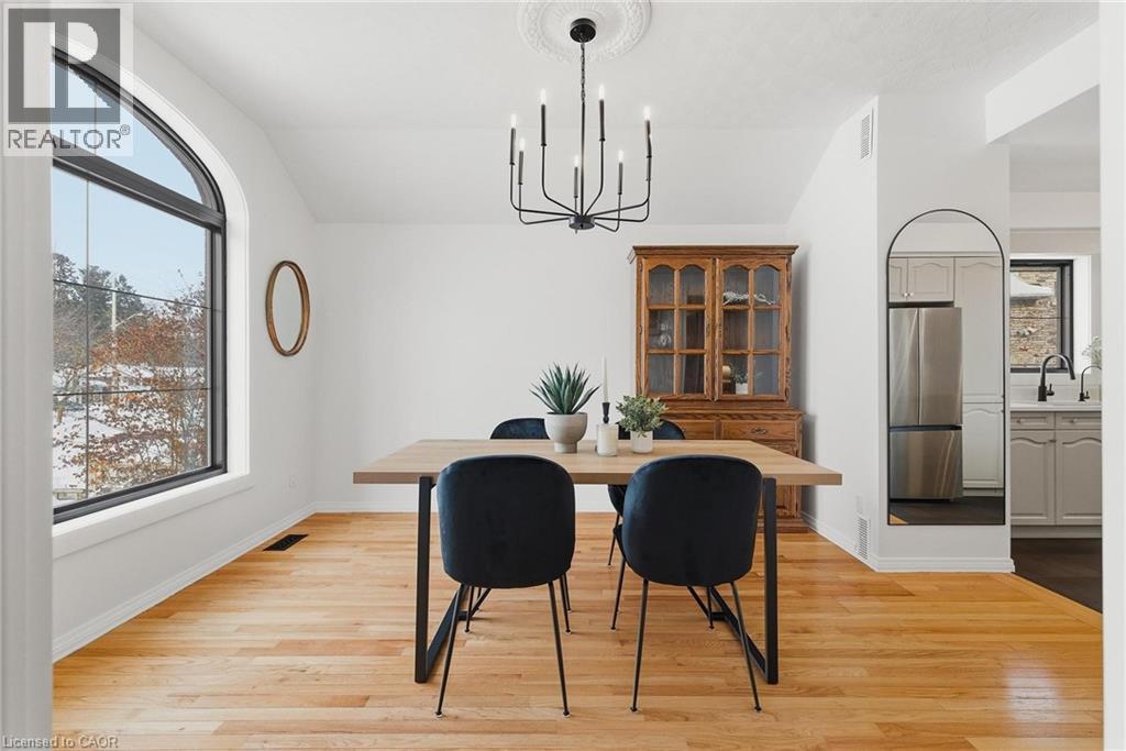 523 FOREST HILL Drive