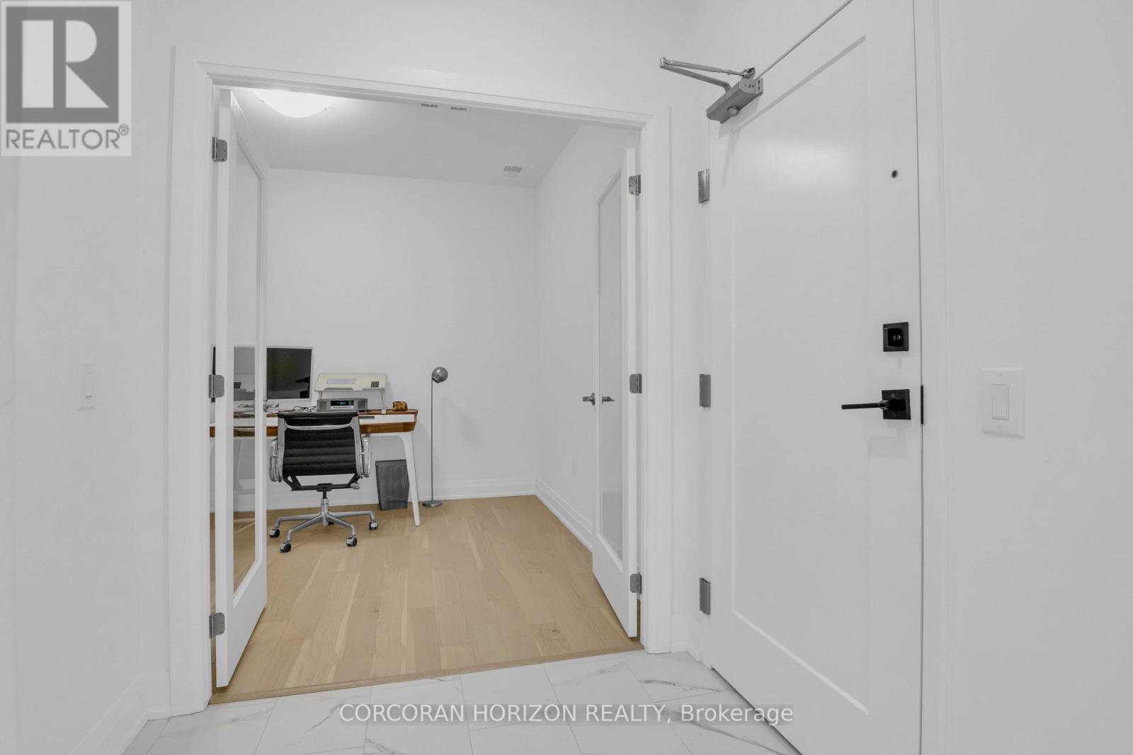 1105 - 71 WYNDHAM STREET S