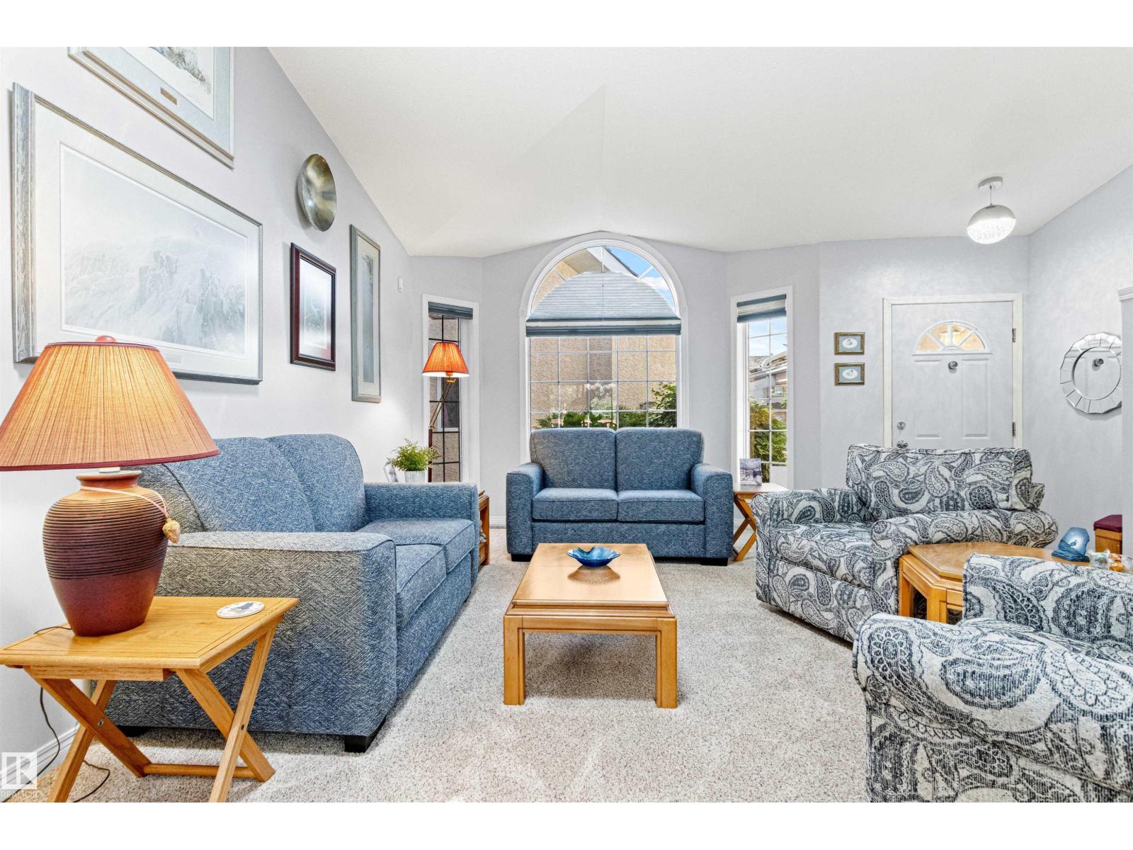 #12 64 BLACKBURN DR W SW