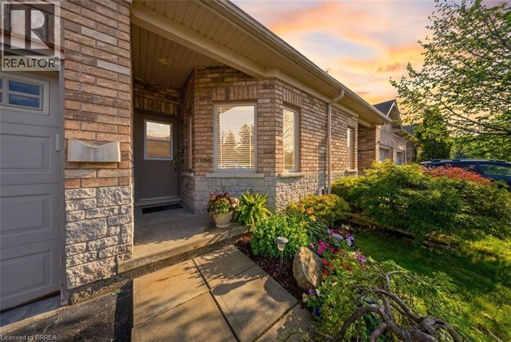 10 COBBLESTONE Drive Unit# 35