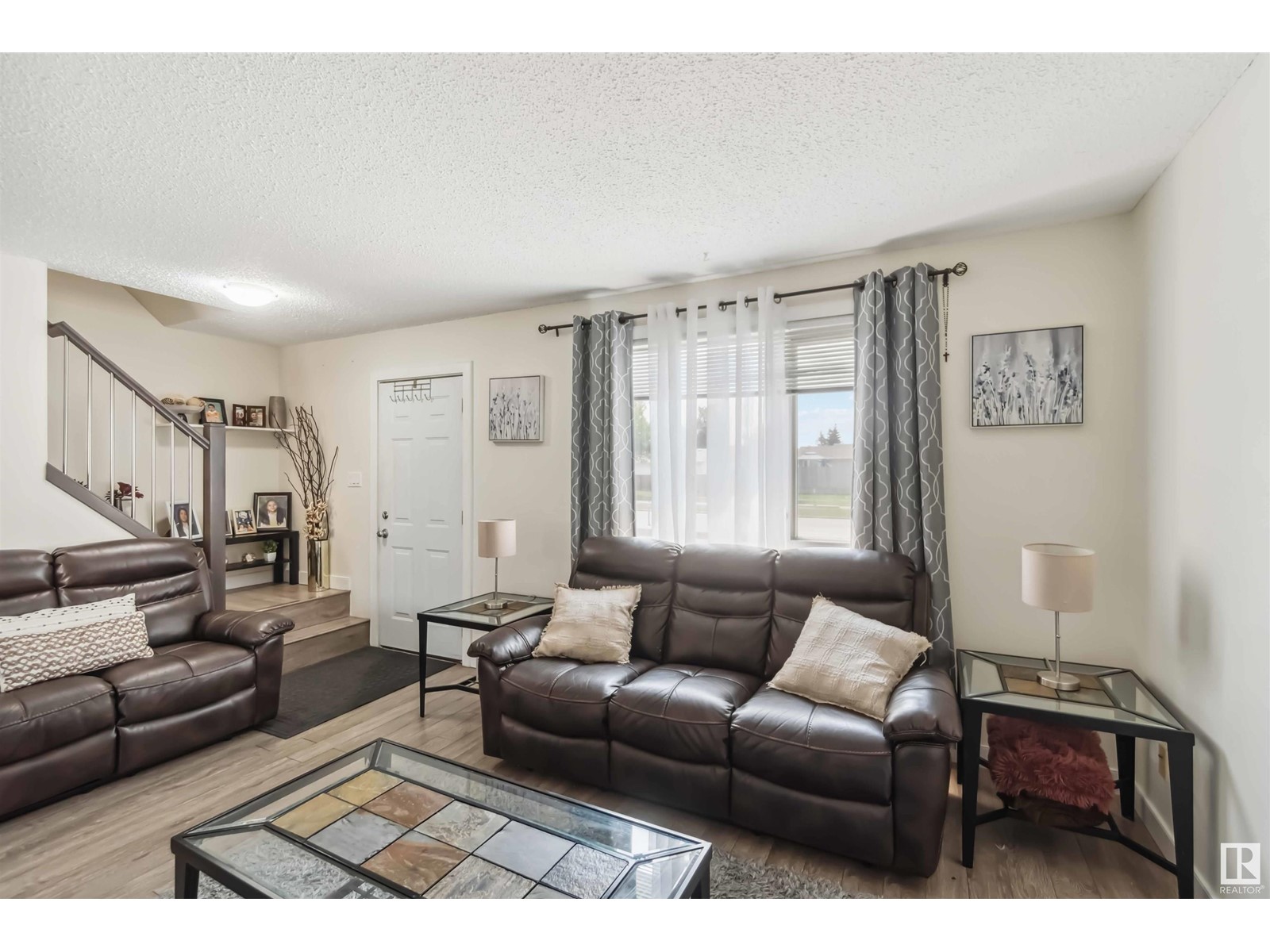 308 HERMITAGE RD NW
