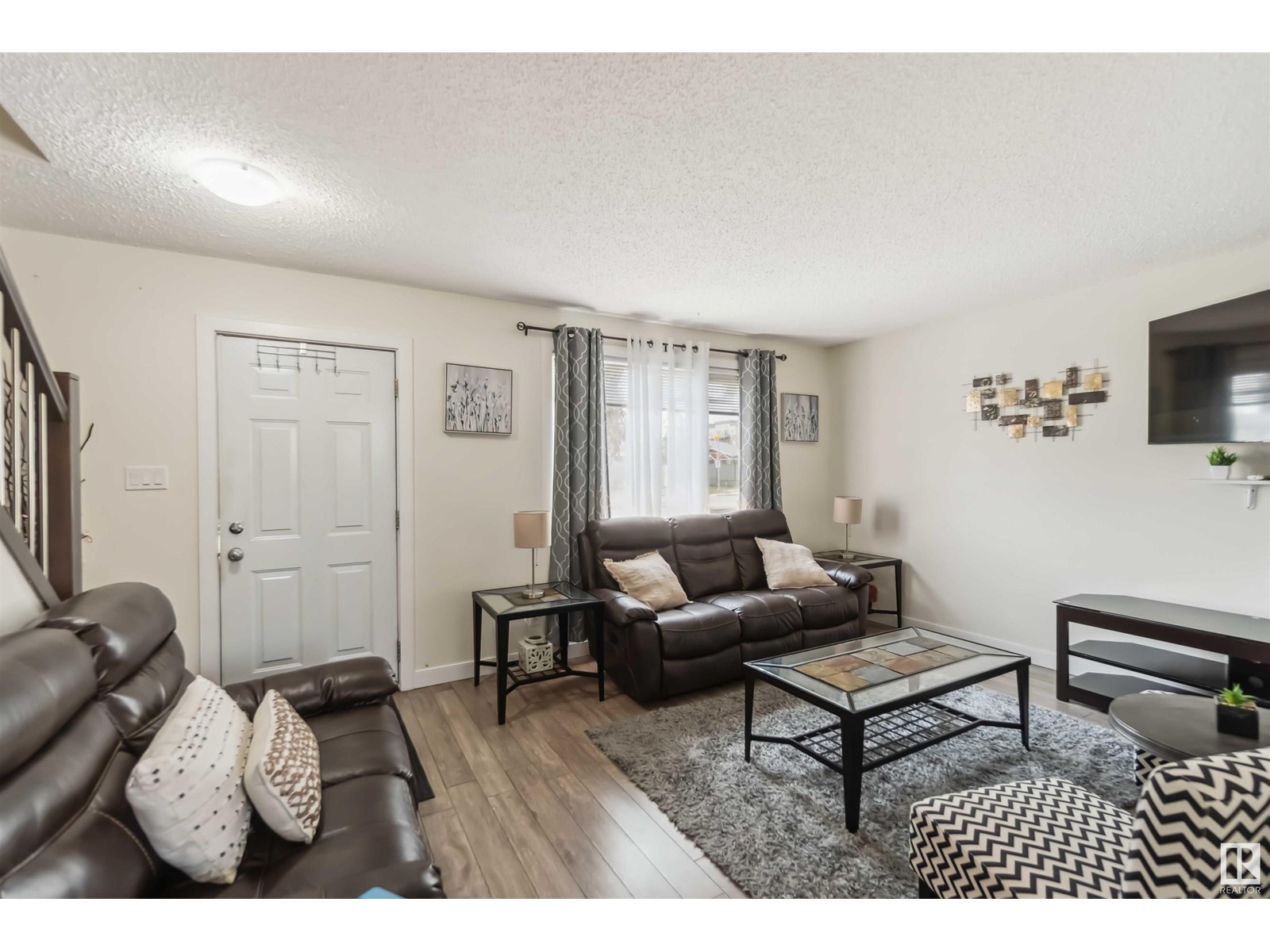 308 HERMITAGE RD NW