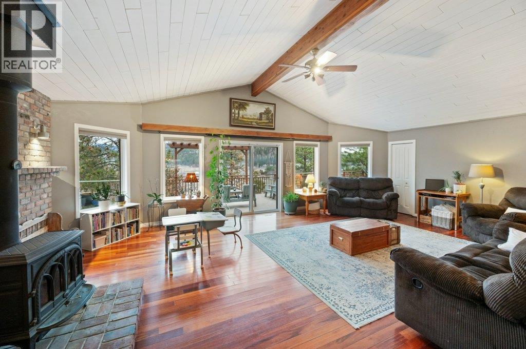 459 Johnson Crescent