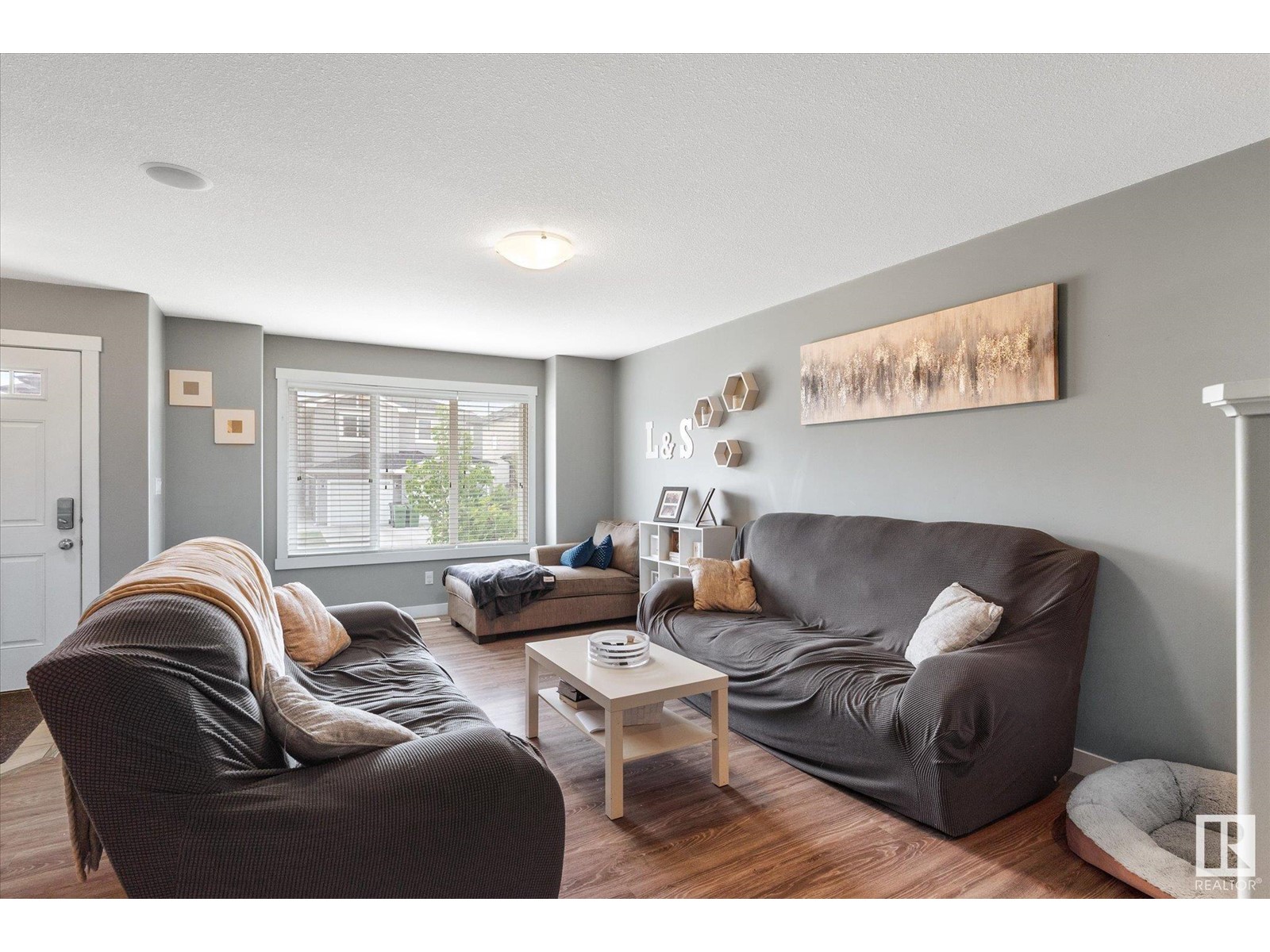 90 Richmond LI