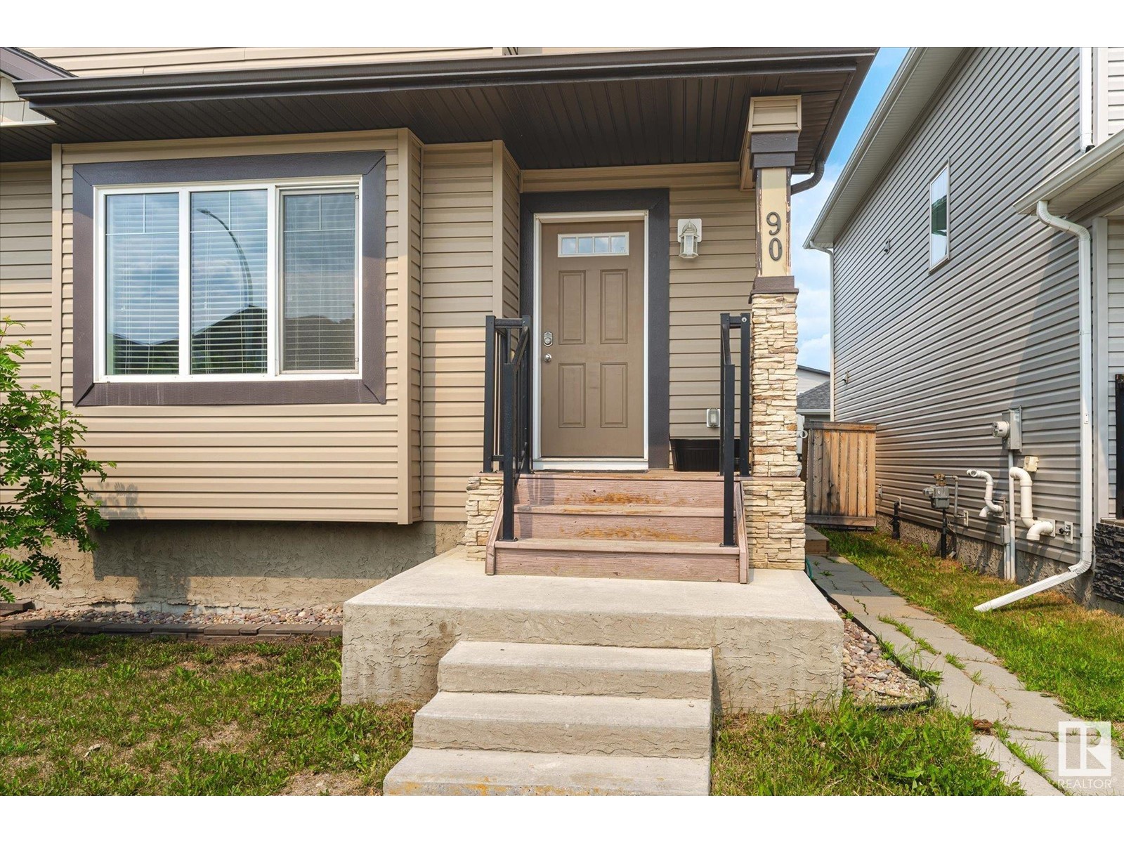 90 Richmond LI