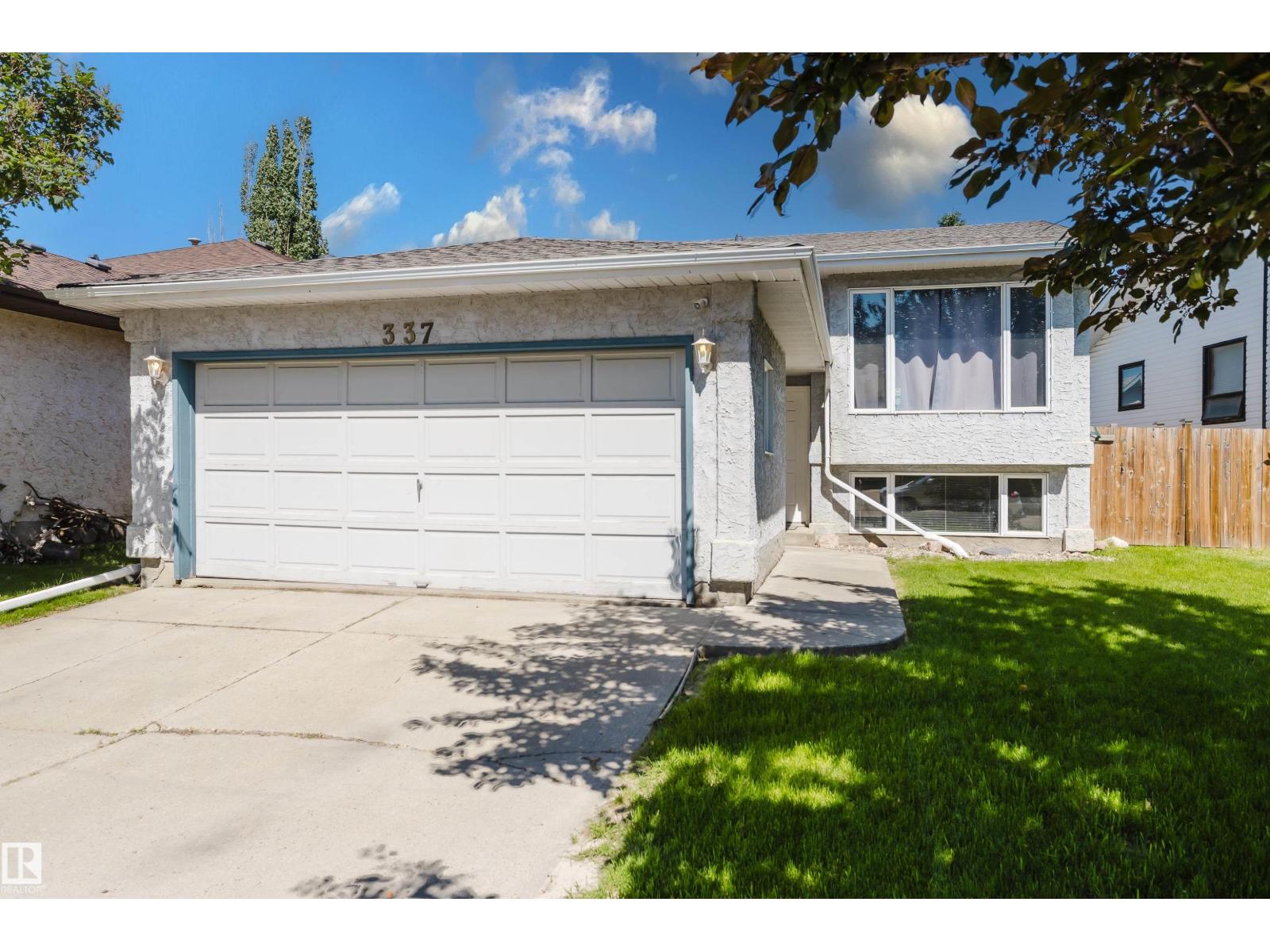 337 Pearson CR NW