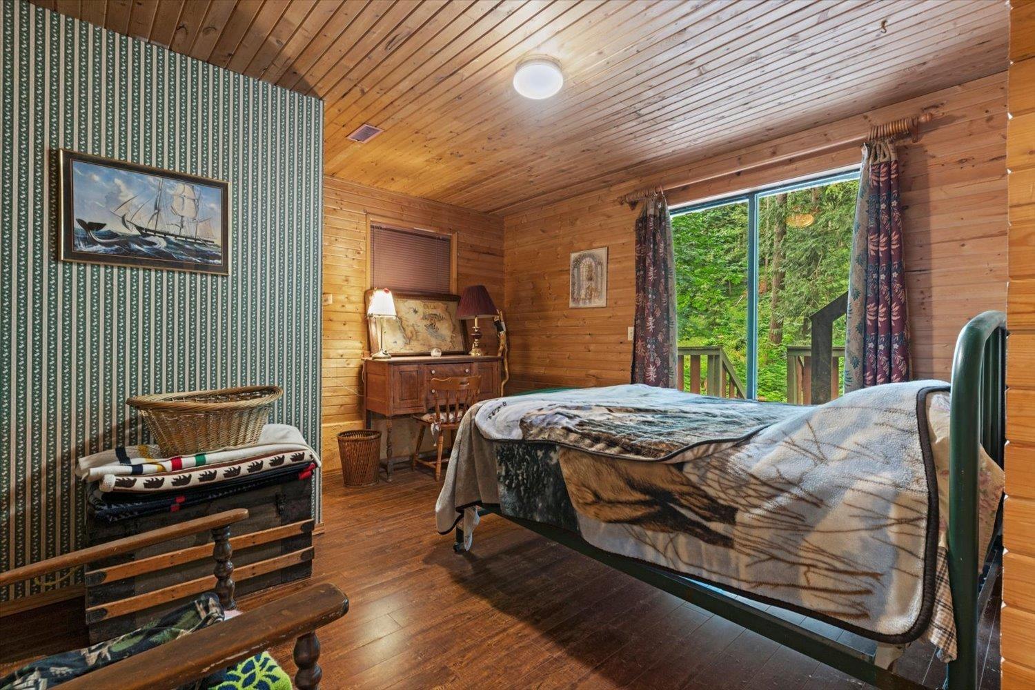 3834 KAREN DRIVE|Cultus Lake East