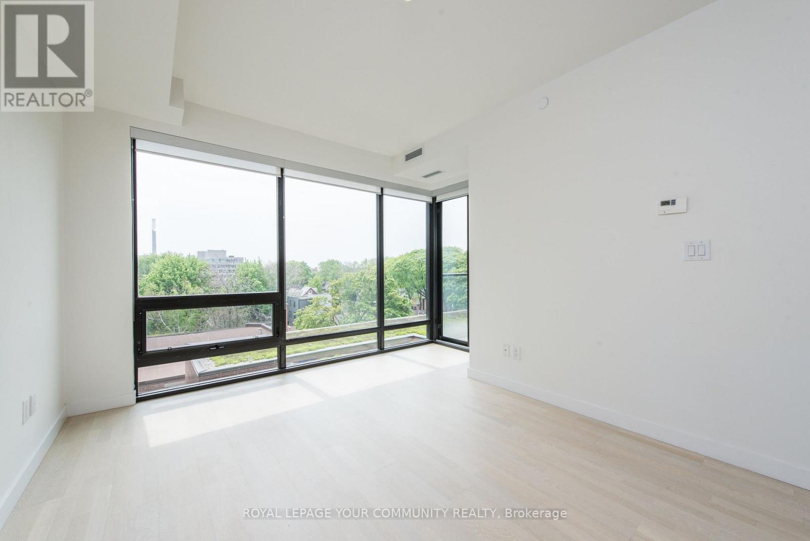 502 - 246 LOGAN AVENUE