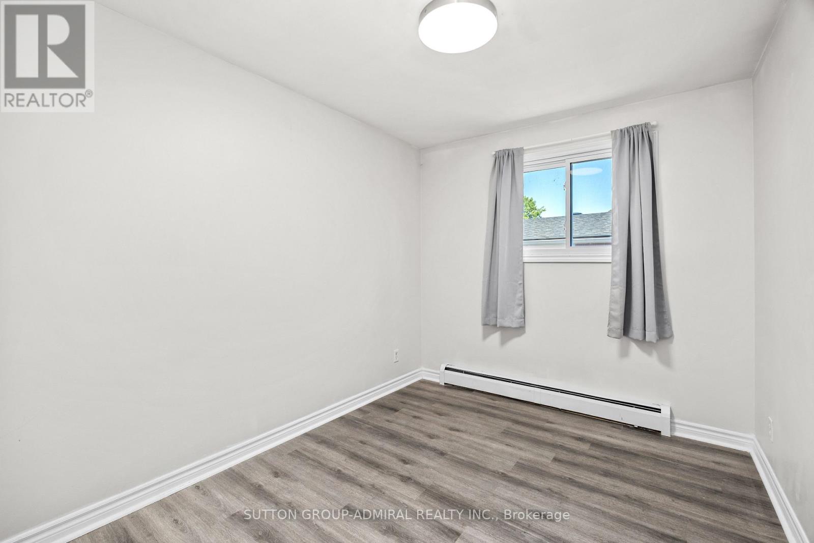 2 - 91 TORONTO STREET