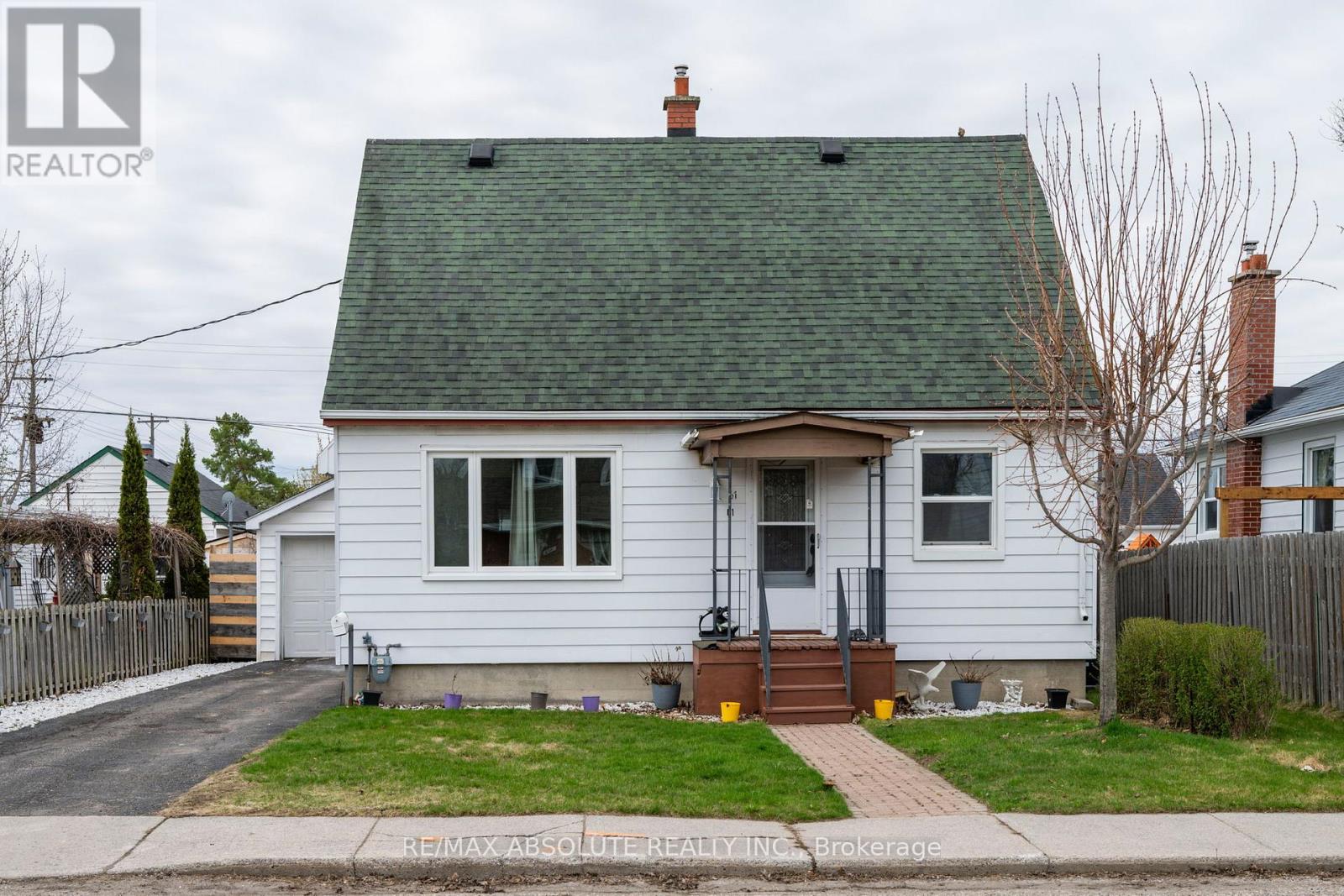 61 THIRD AVENUE