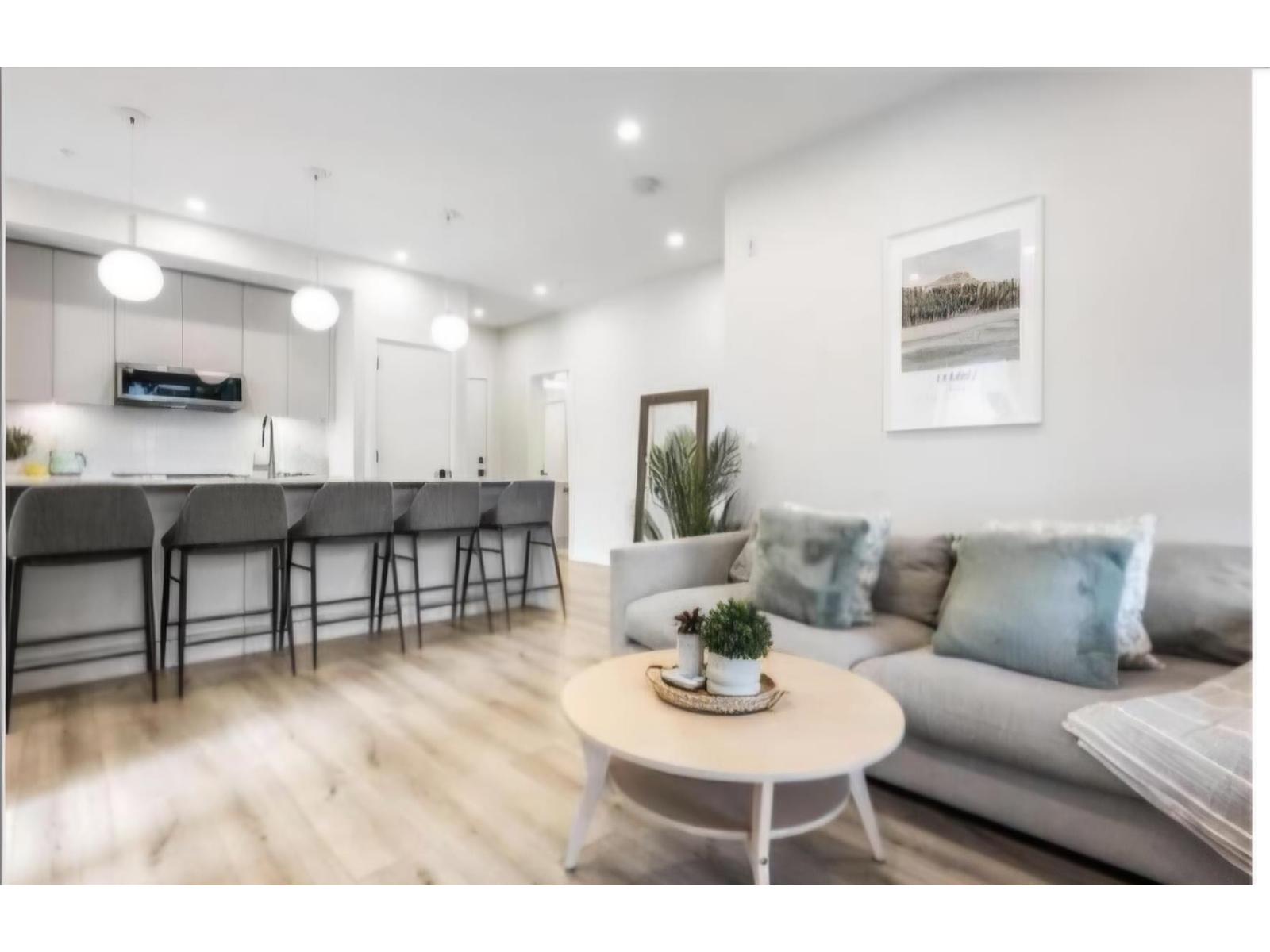 210 45505 CAMPUS DRIVE|Garrison Crossing