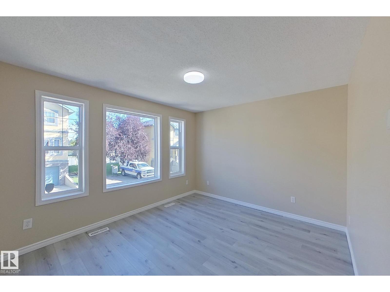 #4 16777 91 ST NW