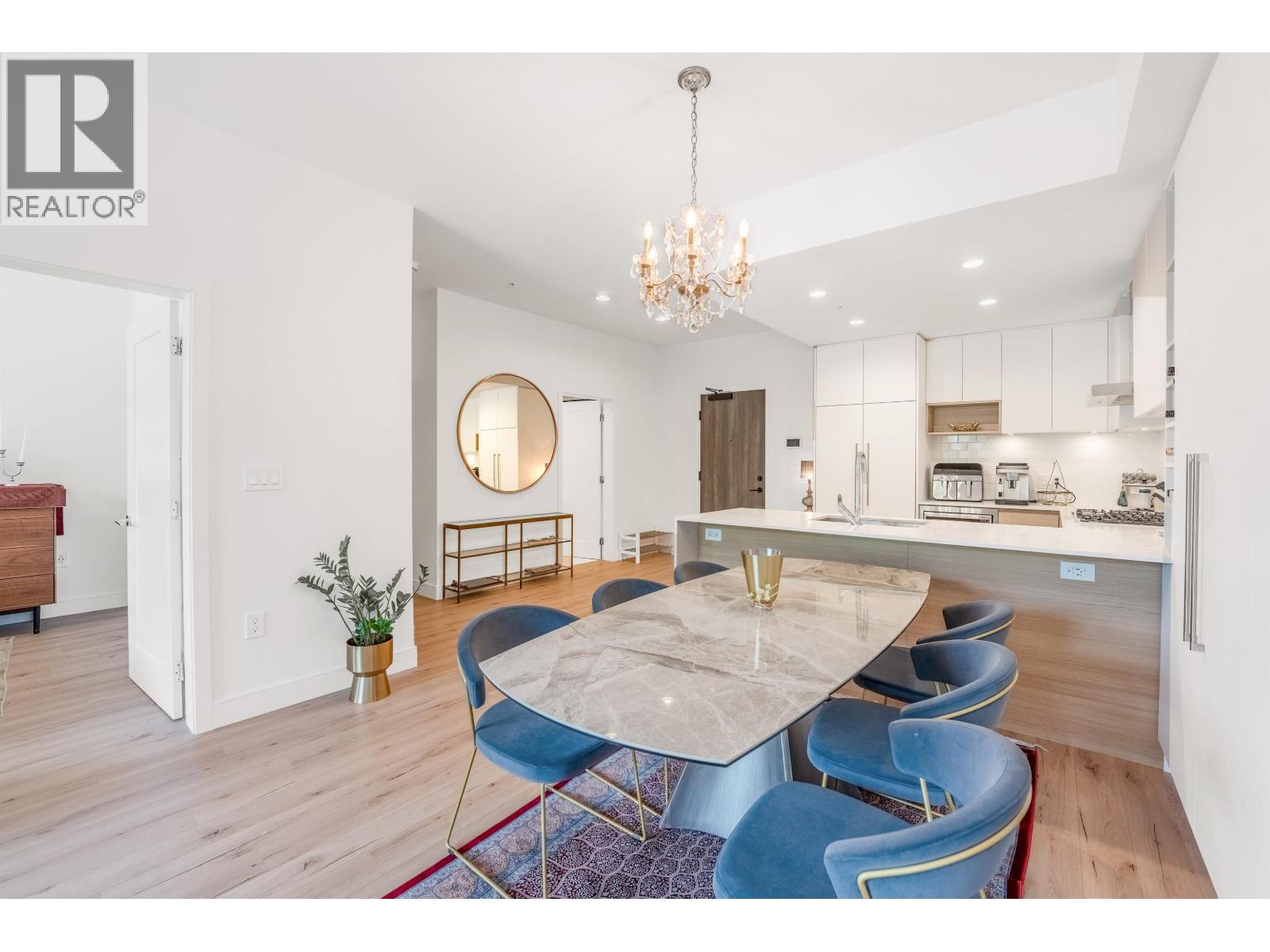 319 55 KLAHANIE DRIVE