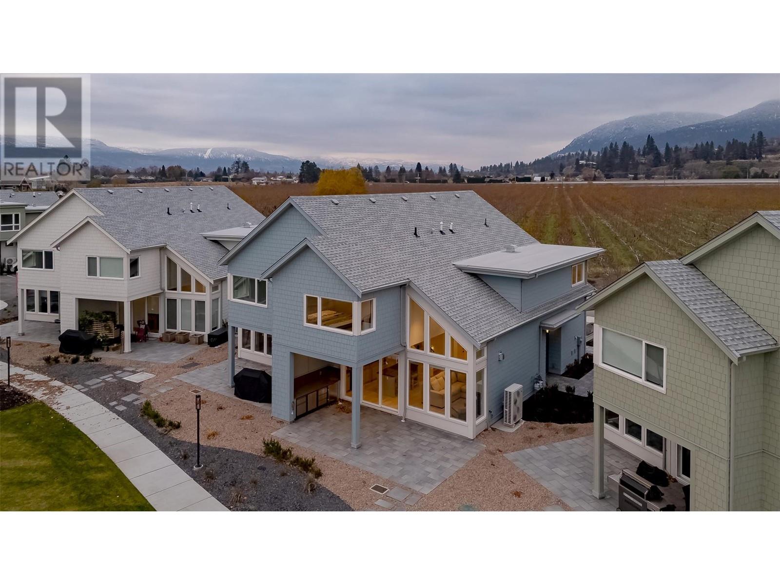 3040 Landry Crescent
