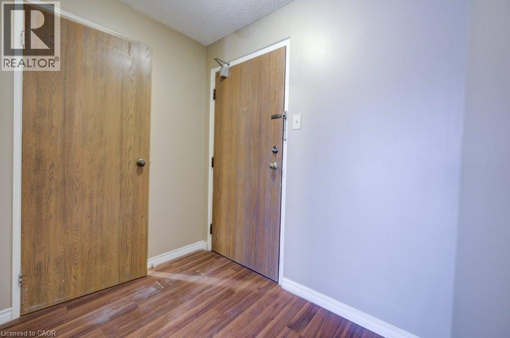 55 GREEN VALLEY Drive Unit# 1207