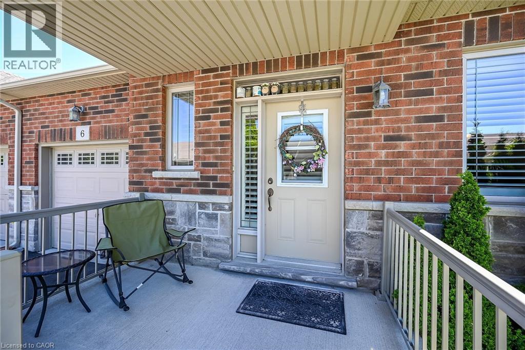 6 GADDYE Lane