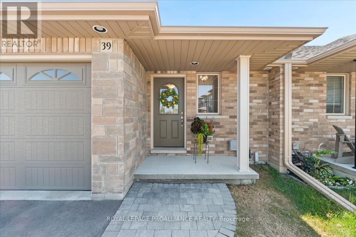 39 HILLSIDE MEADOW DRIVE