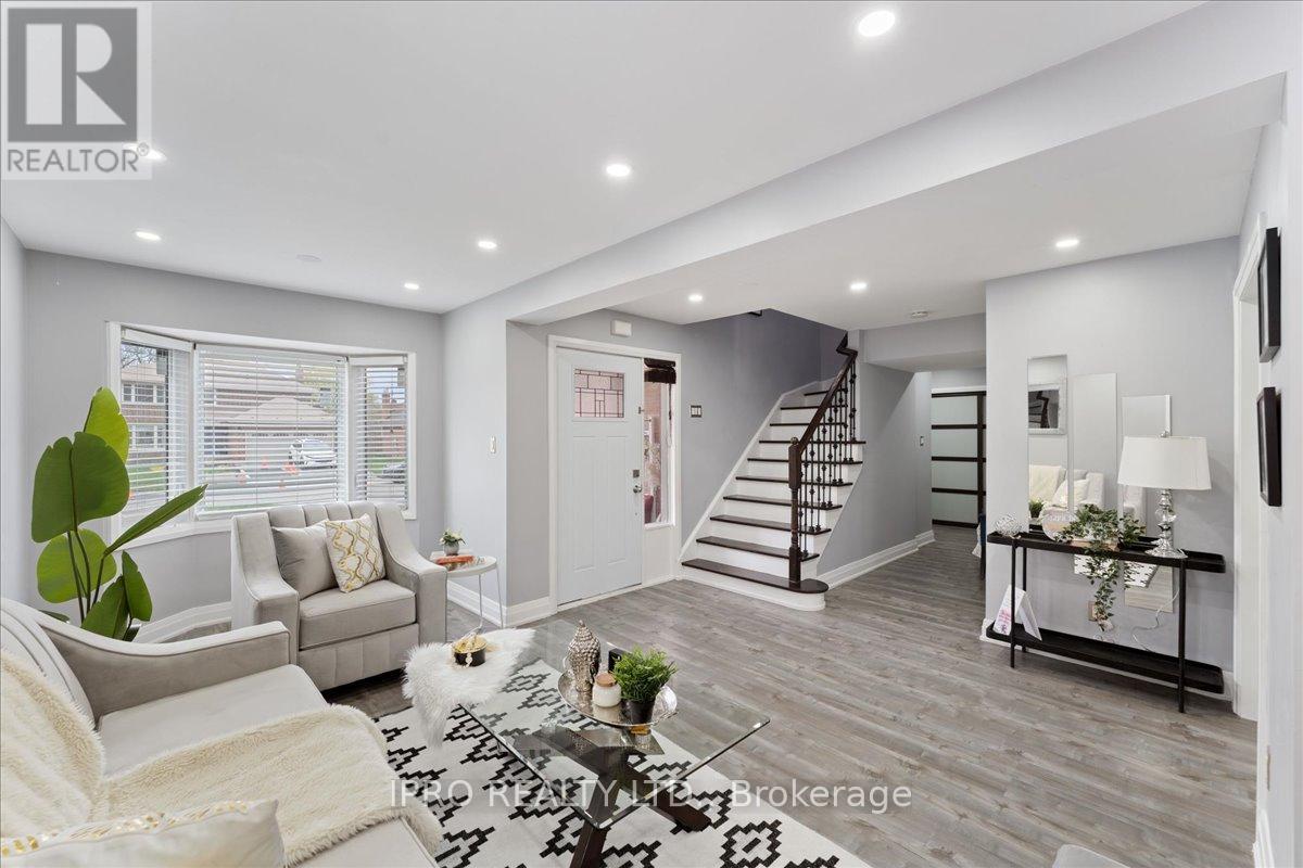 143 BAYNE CRESCENT