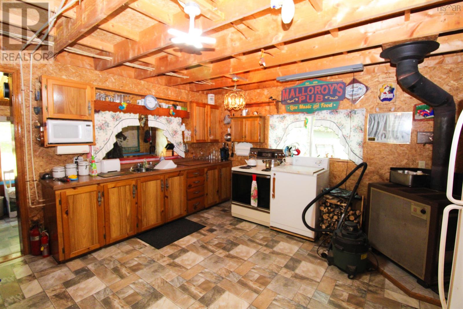 507 Turner Point Drive