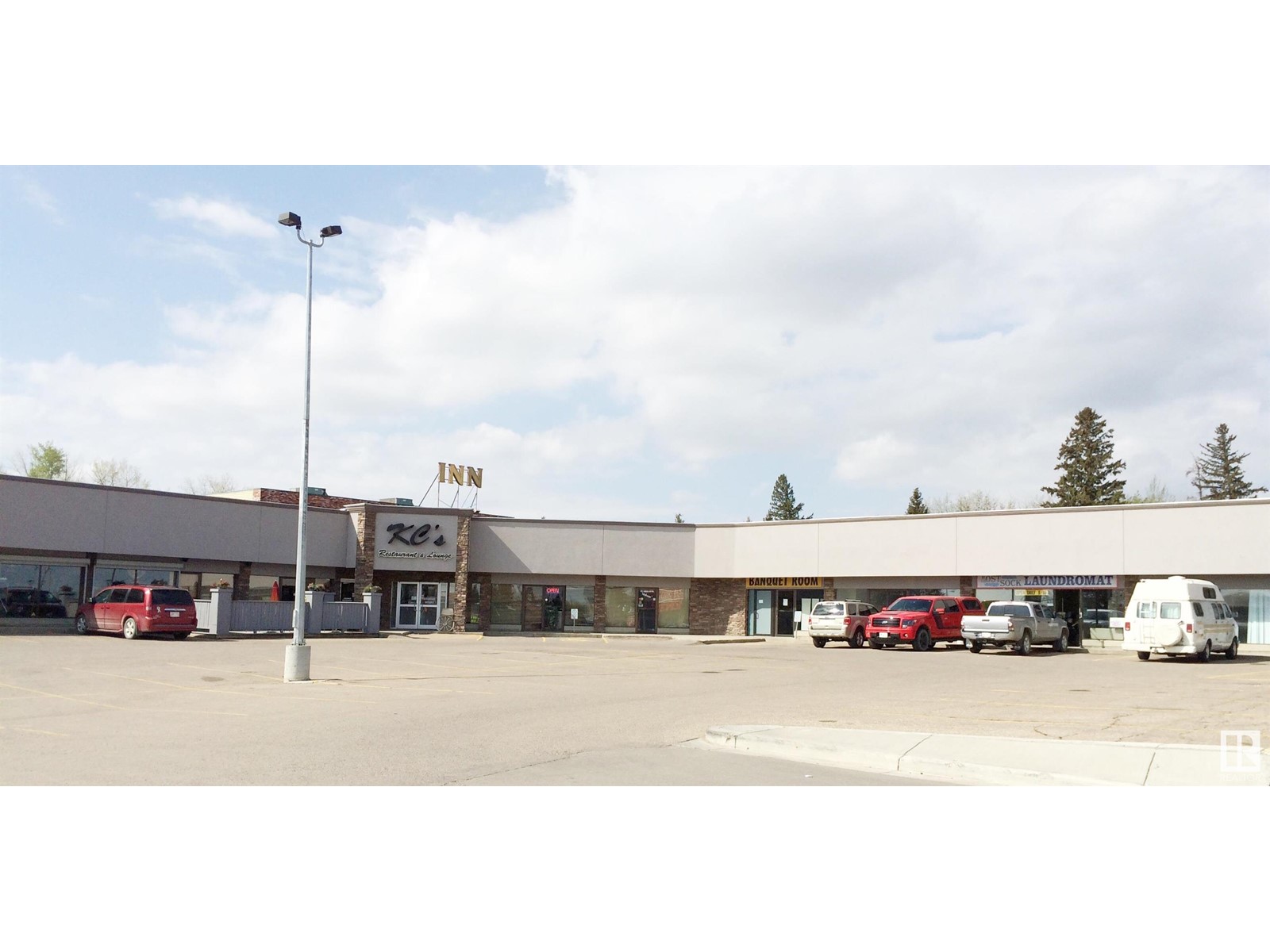 #108 4600 48 ST