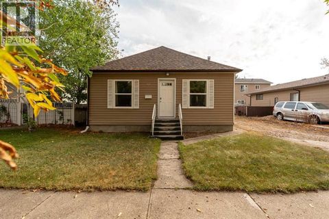 717 12B Street N Lethbridge AB T1H2L8