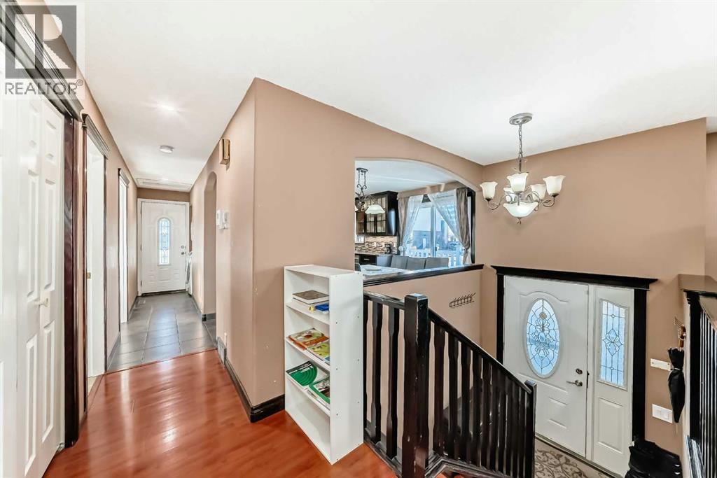 7160 Temple Drive NE