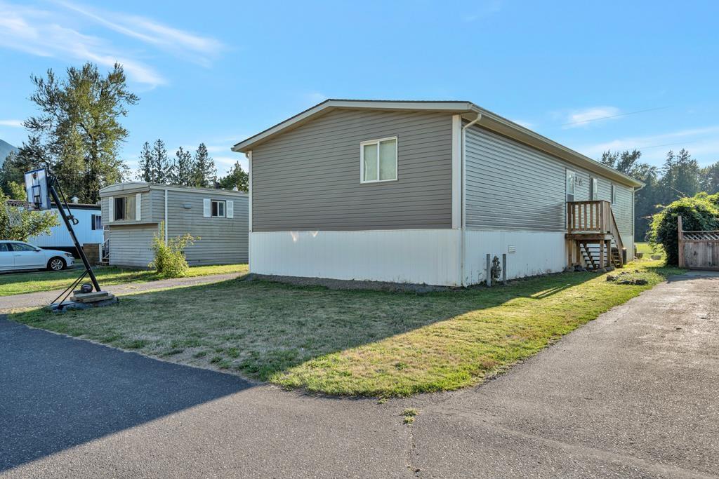 40 52324 YALE ROAD|Rosedale