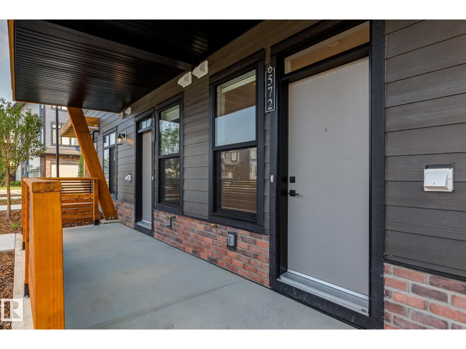 16231 19 AV SW