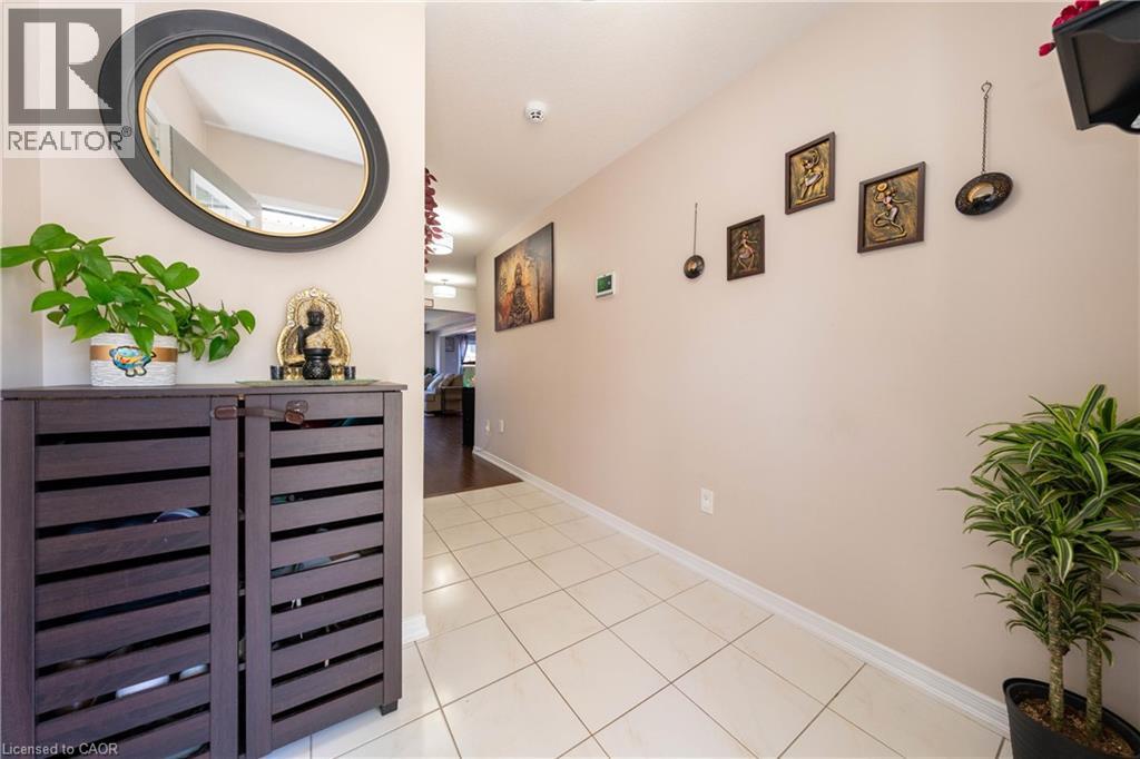 335 FALLING GREEN Crescent