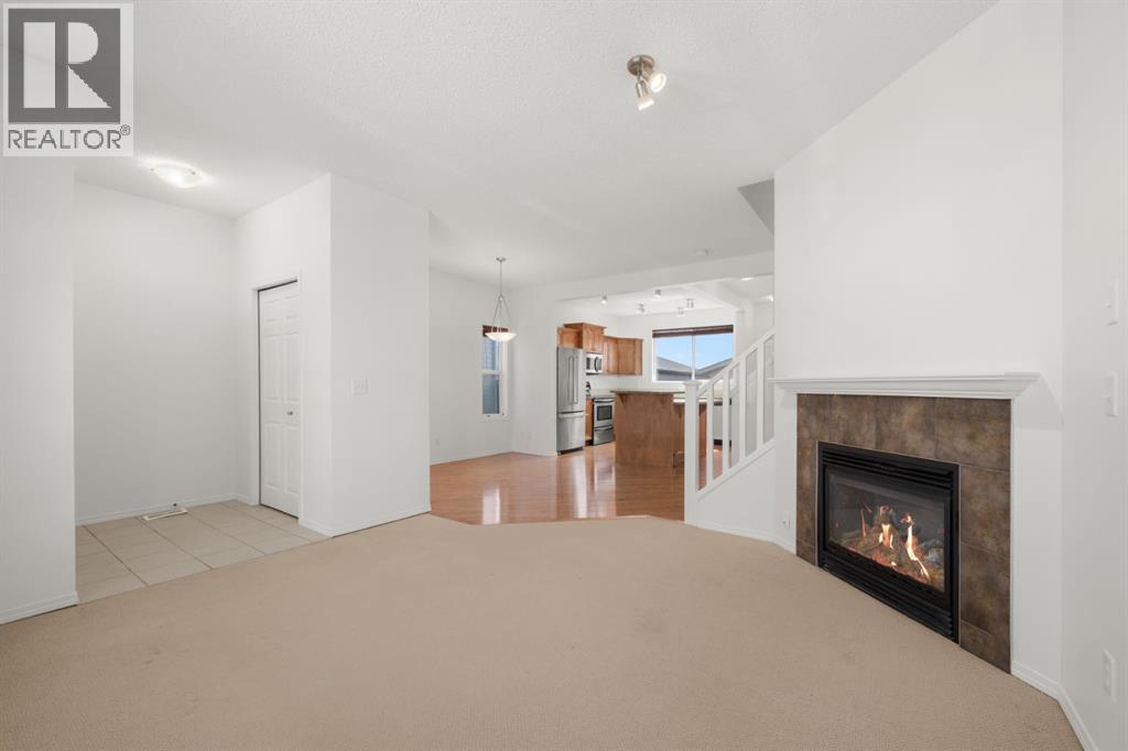 27 Covehaven Mews NE