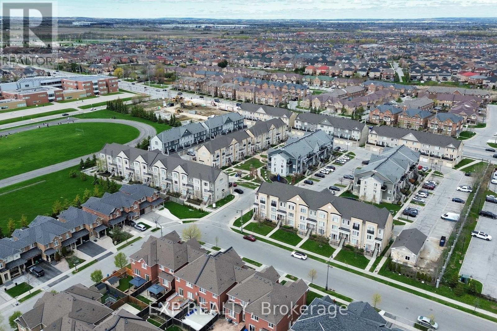 32 - 60 FAIRWOOD CIRCLE