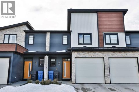 2, 426 Highlands Boulevard W Lethbridge AB T1J5K5