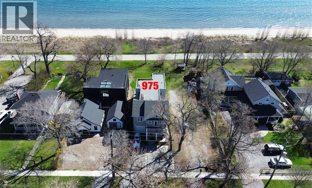 975 BEACH Boulevard