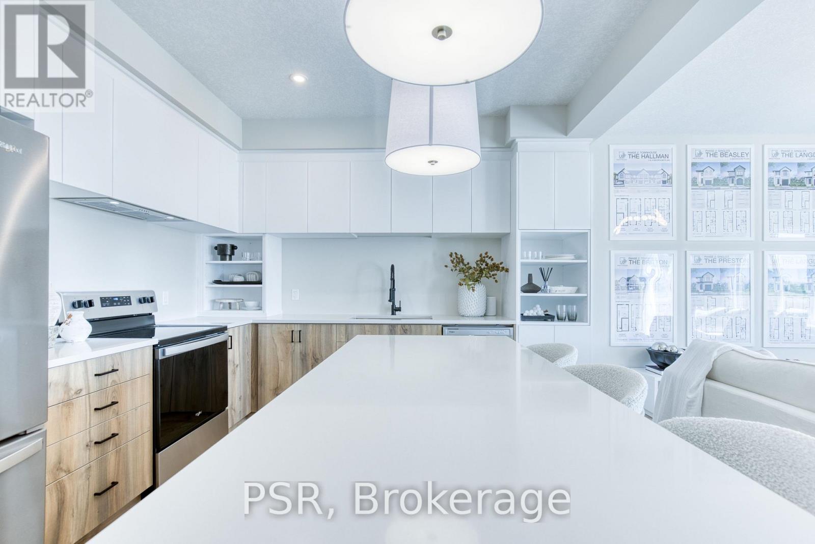 93 RIVERGREEN CRESCENT