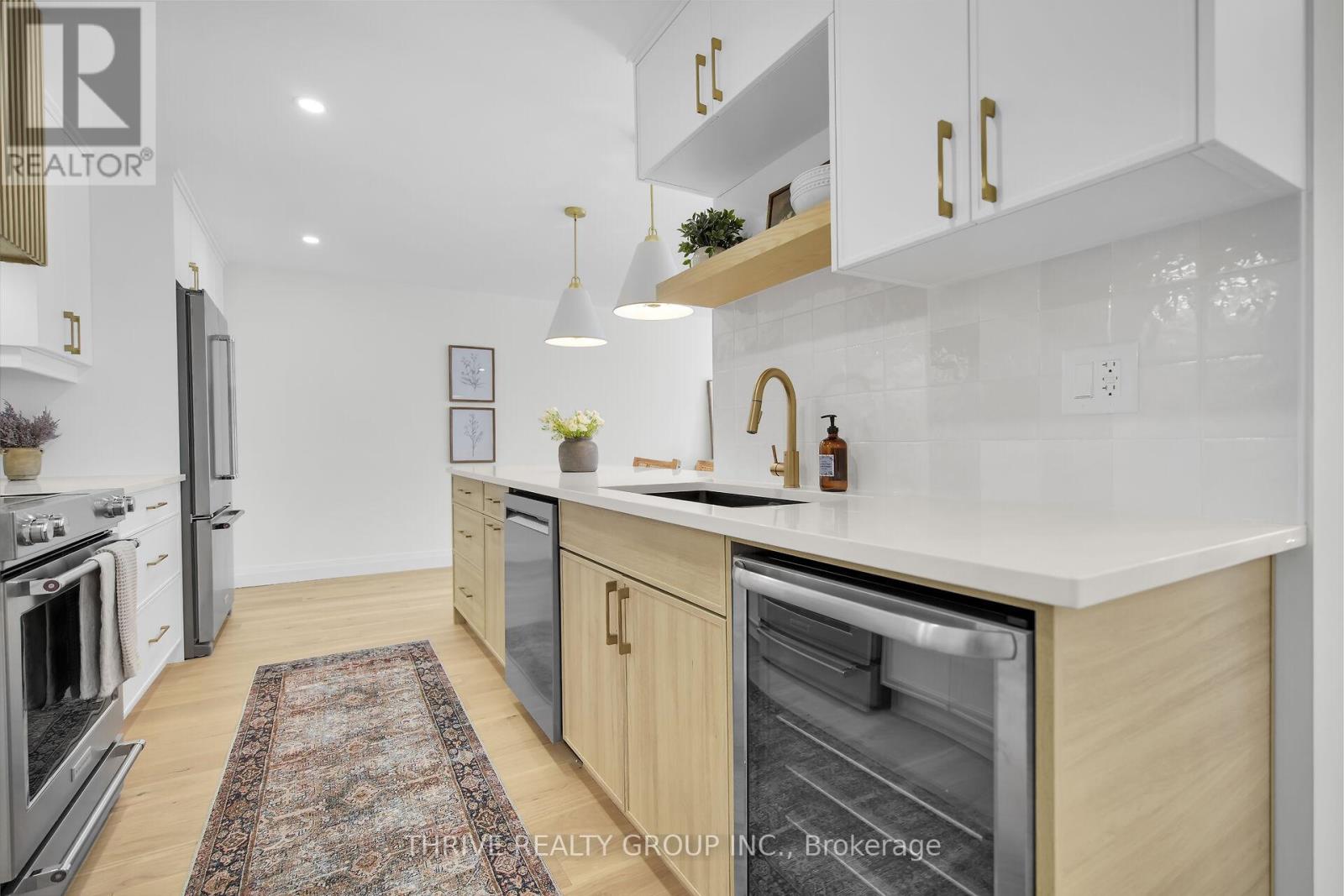 105 - 1180 COMMISSIONERS ROAD W