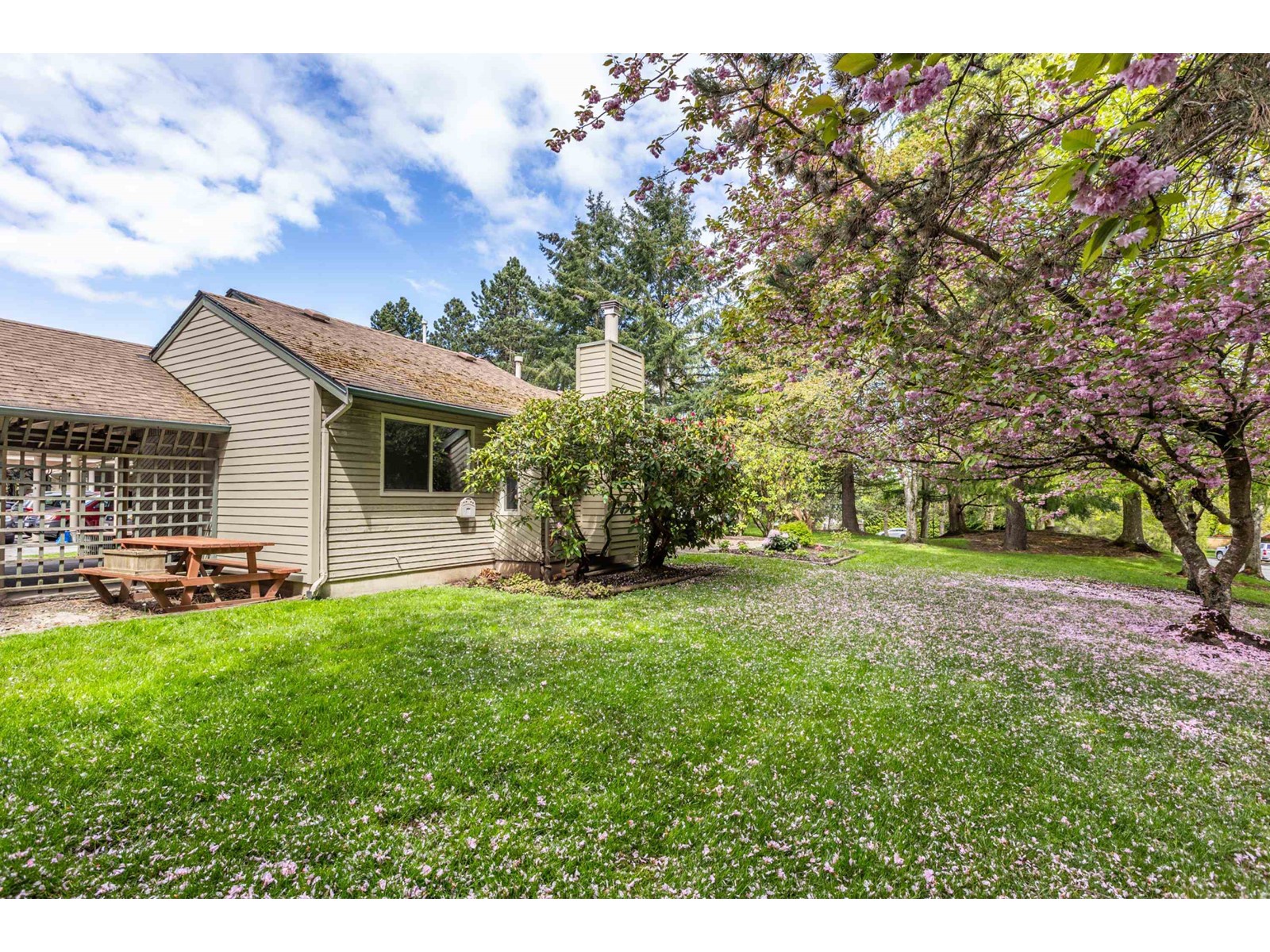1845 LILAC DRIVE