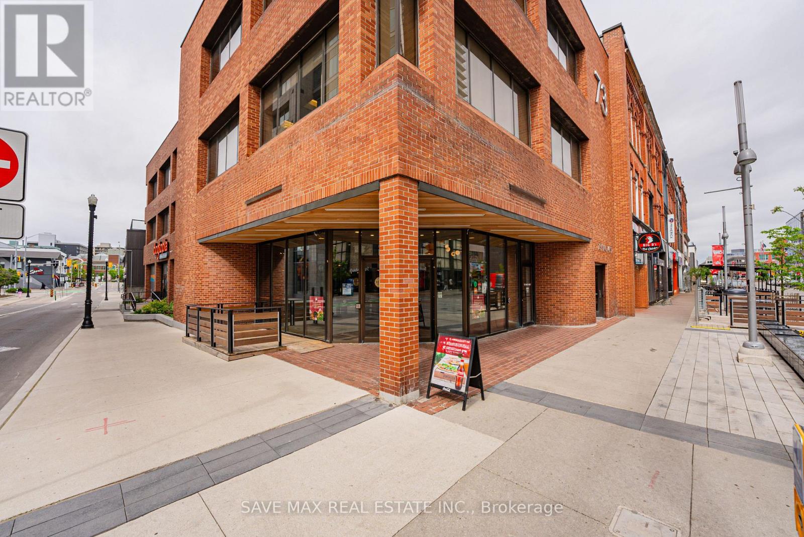 73 KING STREET W