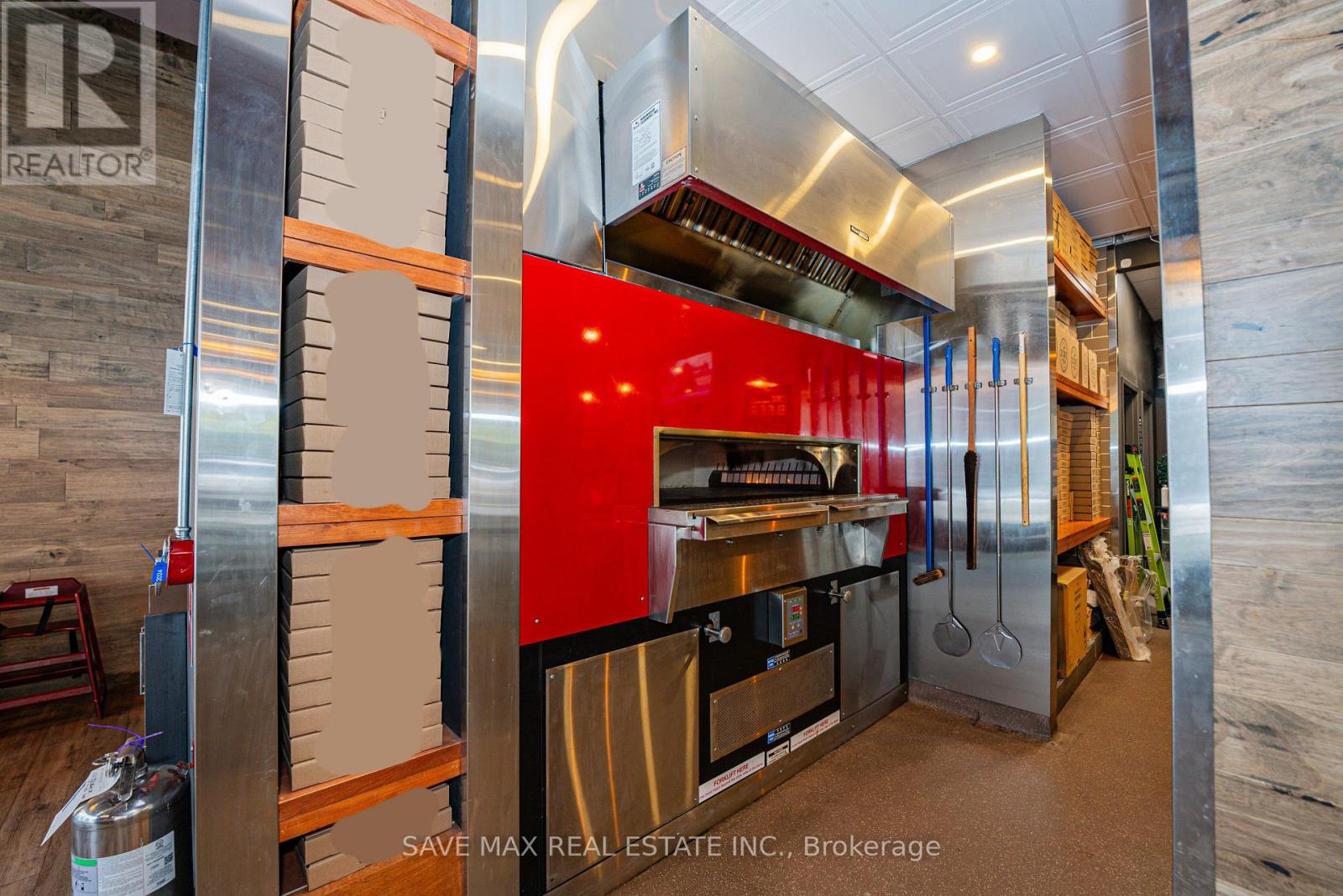 73 KING STREET W